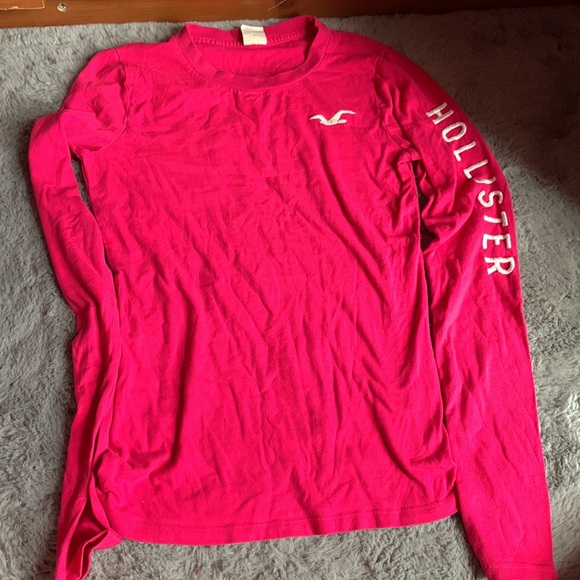 2 womens hollister shirts - Picture 2 of 5